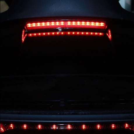 Custom Dynamics Tour-Pak LED-dekselverlichting – zwart, rode lens – miniatuur 5